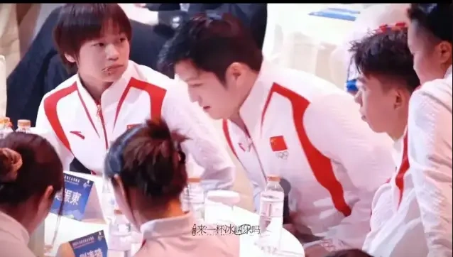 全红婵湾区升明月唱歌跑调出圈