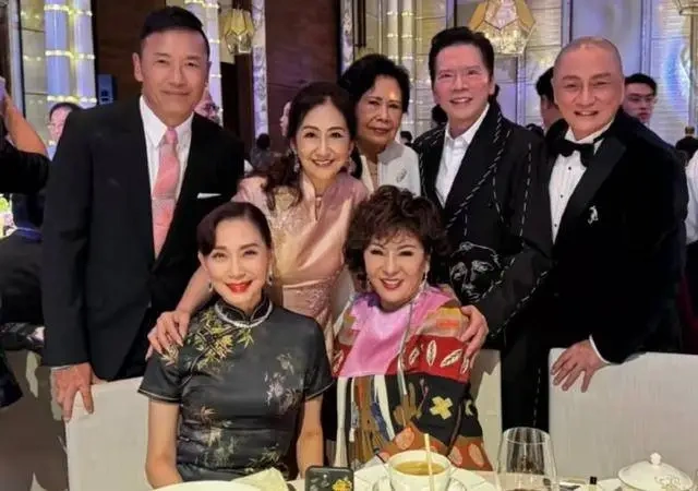 昔日TVB花旦婚后做阿四，不注重管理，型男老公却人气高
