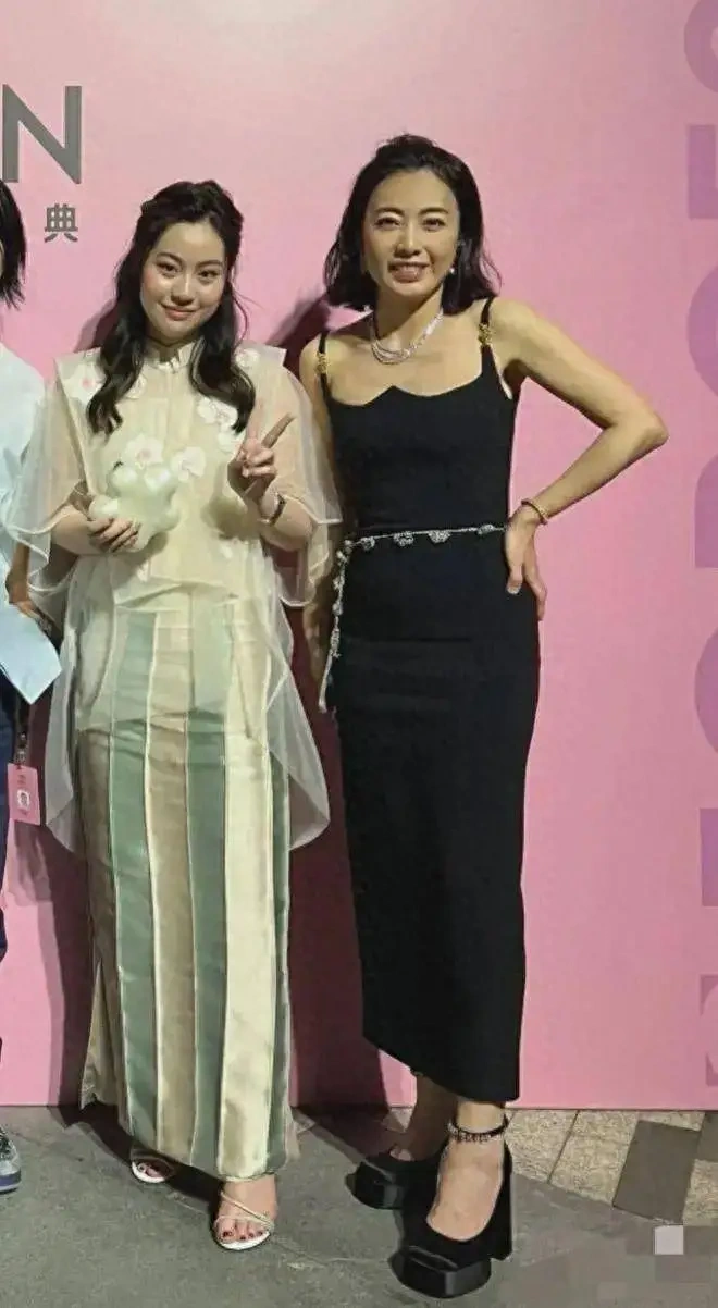 甘比大女儿刘秀桦，有着普通人羡慕不来的松弛感
