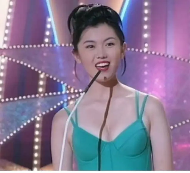 冻龄！48岁前港姐状态仍如少女，网友对张洁莲的状态大赞