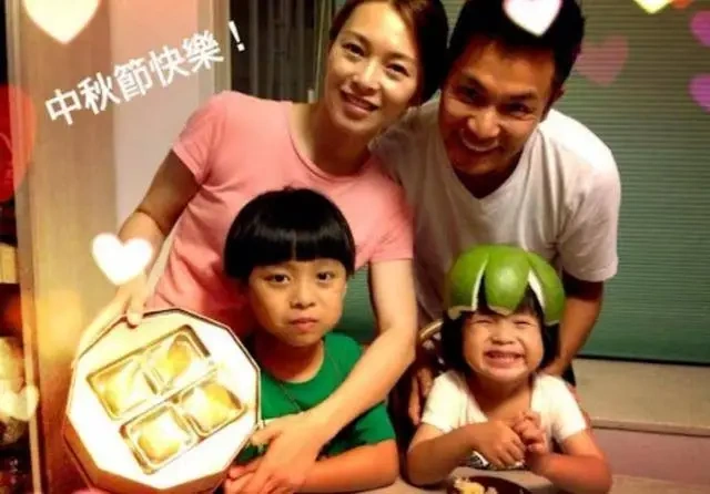 对比明显！欧倩怡离婚后过生日场面冷清，郭晋安可以说是非常滋润
