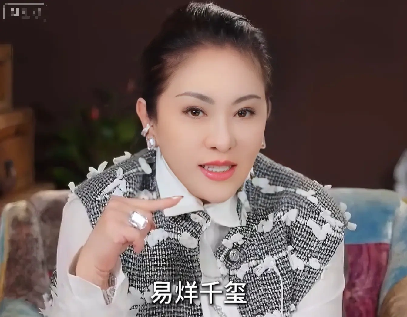 向太表示易烊千玺是她“最喜欢的男演员”，直言他能拿无数影帝！