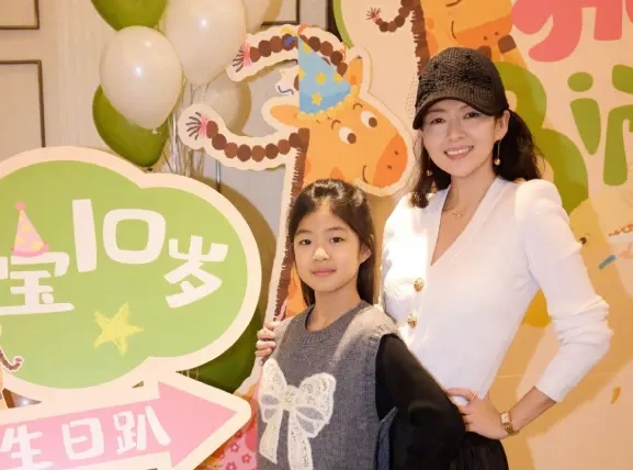 章子怡首次回应女儿进娱乐圈：不刻意造星，只愿她做自己~