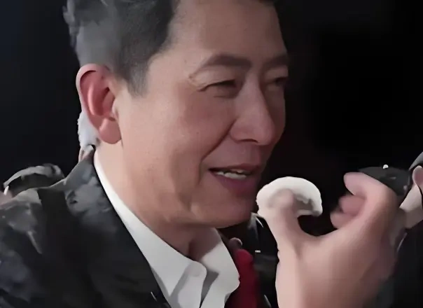 戴军自曝潜水惊魂！呼吸器被拔濒临窒息，揭潜水旅游强制消费黑幕