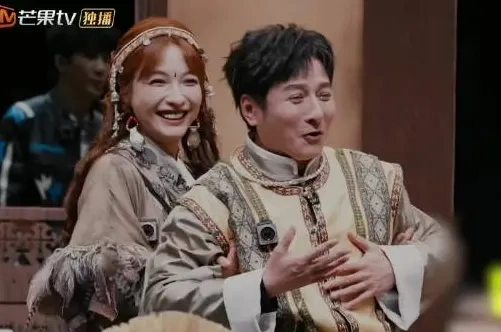吴昕李维嘉大侦探同台唱跳，青春 DNA 直接动了