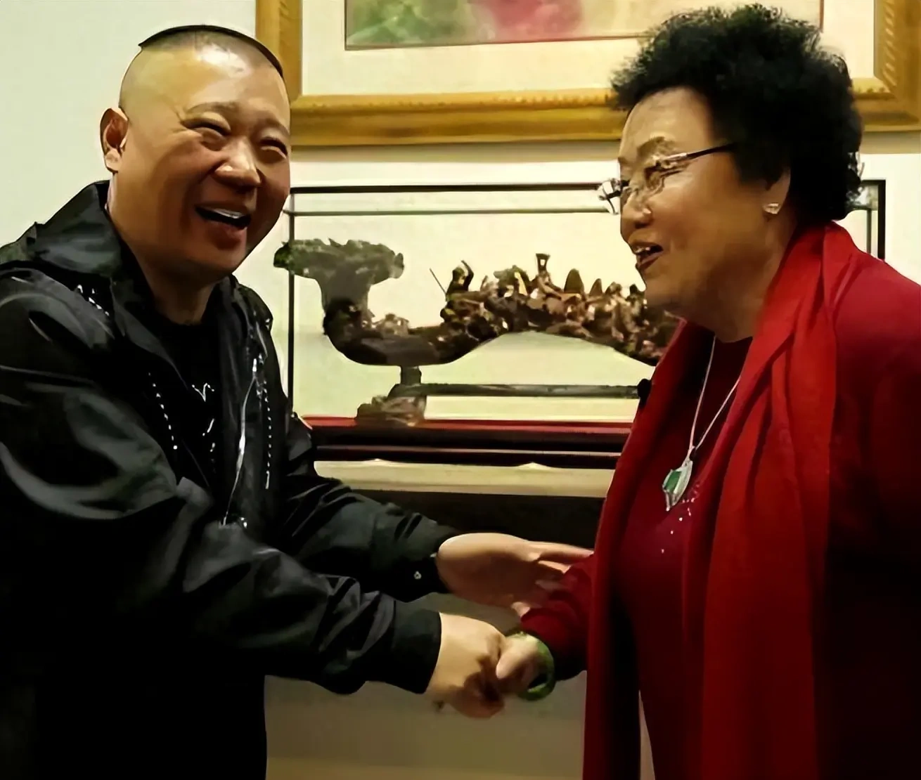 陈丽华走后，郭德纲不再藏着掖着，公开了他和陈丽华的情谊