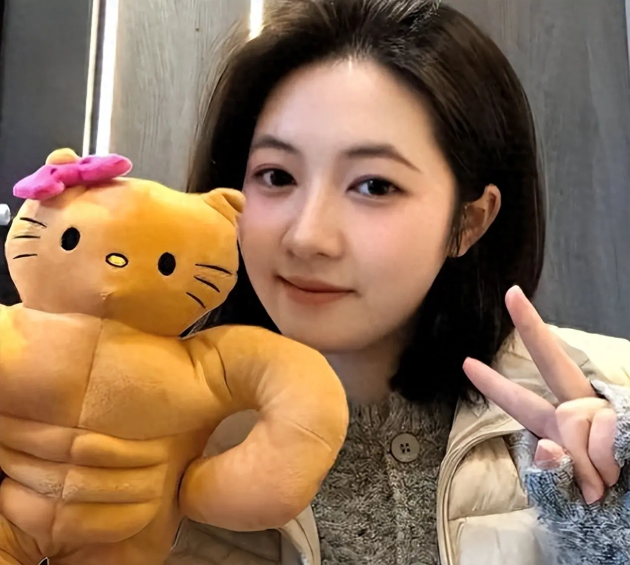 21岁肖蕙钰猝然离世，长期情绪内耗致悲剧，遗书细节曝光