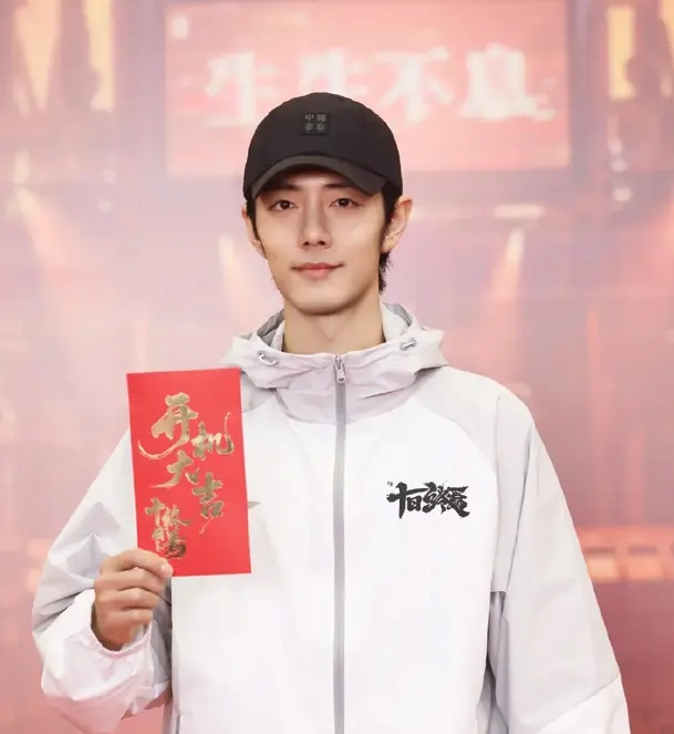 台不再信演员单扛！顶流标配成常态，粉丝靠演员路人看内容