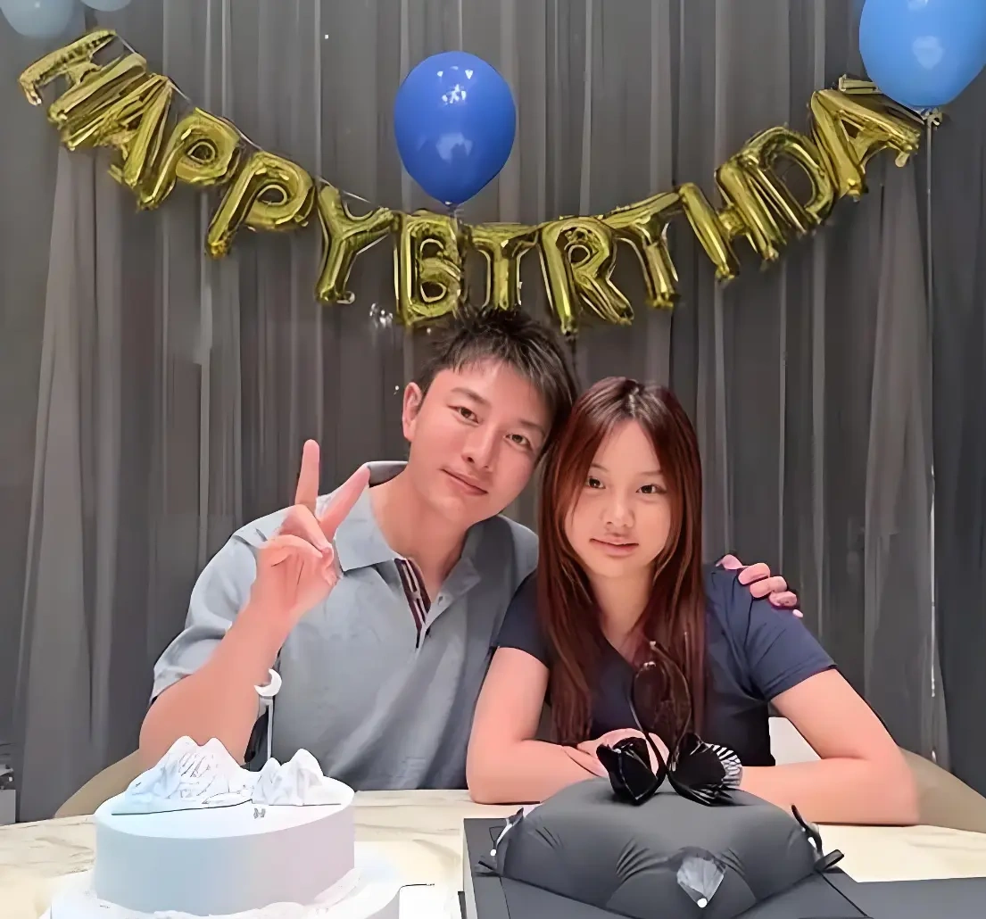 甜馨的小心愿，成了贾乃亮 42 岁生日最治愈的礼物