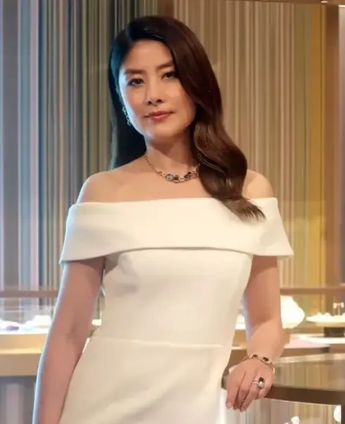 陈慧琳自曝花七位数字买珠宝 戒指留儿子