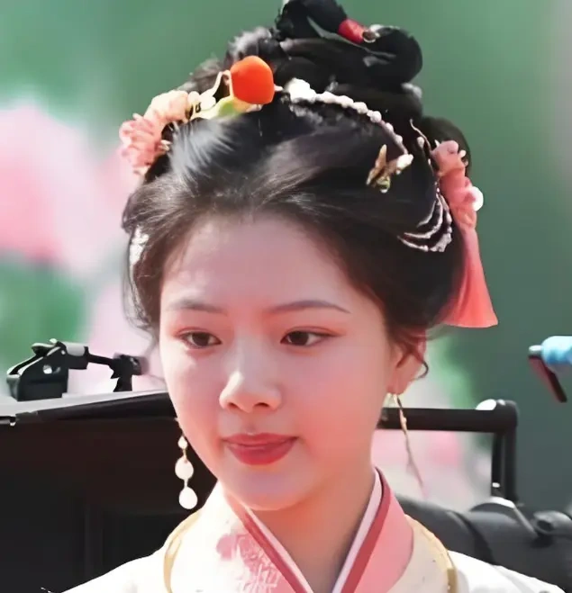 任敏168cm90斤仍被嫌胖，内娱审美引争议