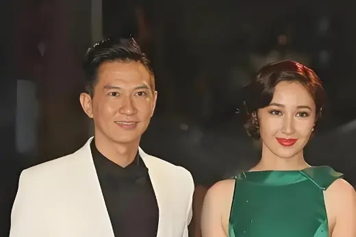 张家辉关咏荷现身演唱会，60多岁状态引热议