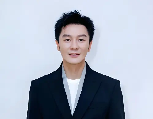 陈赫直播聊五哈嘉宾邀约 李晨行程问题引关注