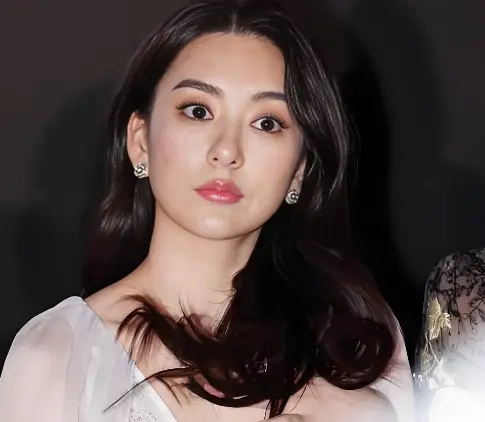 桃花坞第五季首个翻车？方媛“拍个照”引争议，后续如何