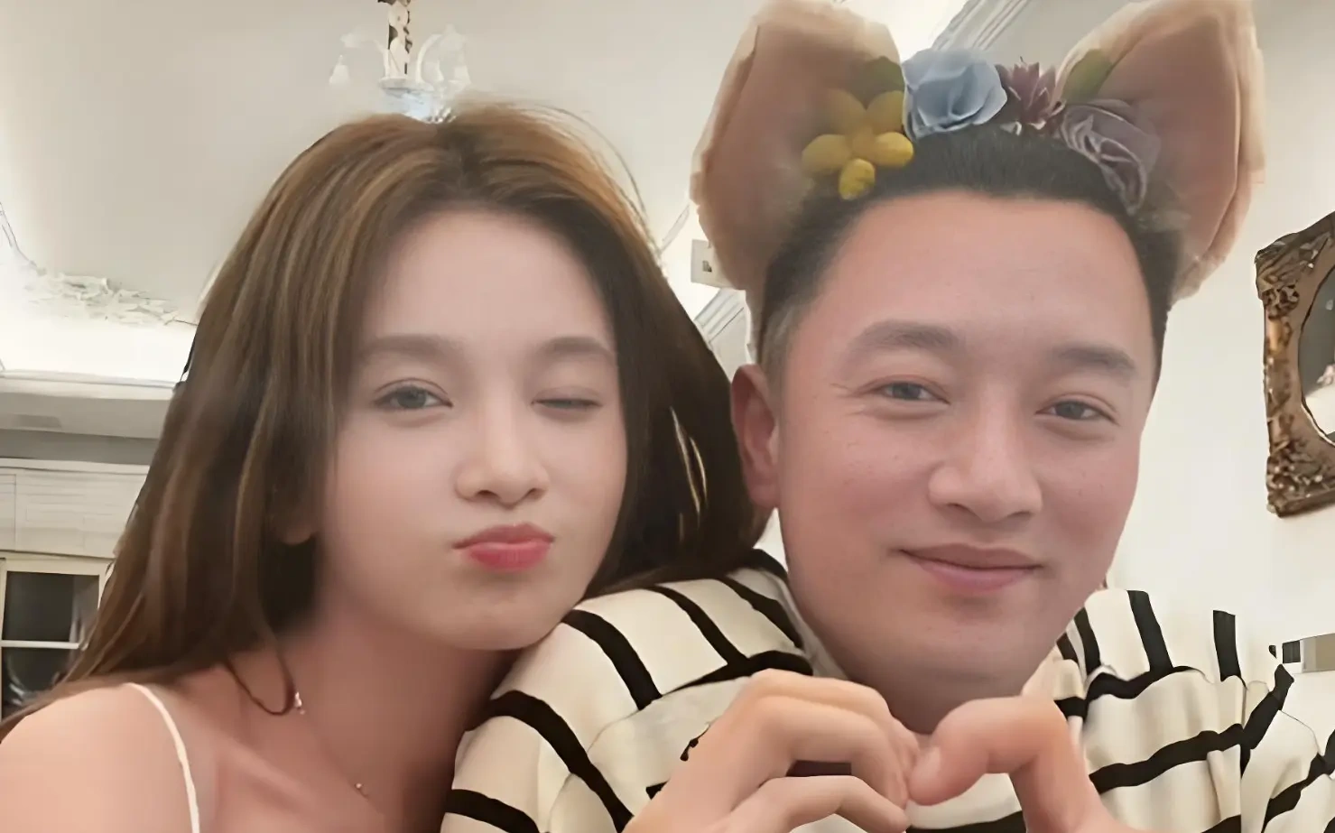 蒋毅赵樱子贴身热舞后，再曝蒋毅婚内私信女网红