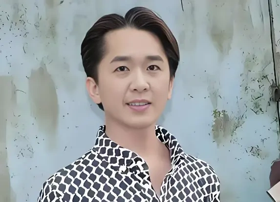 邓兆尊自曝重病立遗嘱，调侃15亿遗产：我有的话分你一半