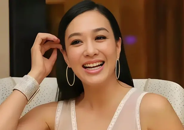 钟丽缇一句玩笑上热搜 清华梦背后是母亲想离孩子近一点