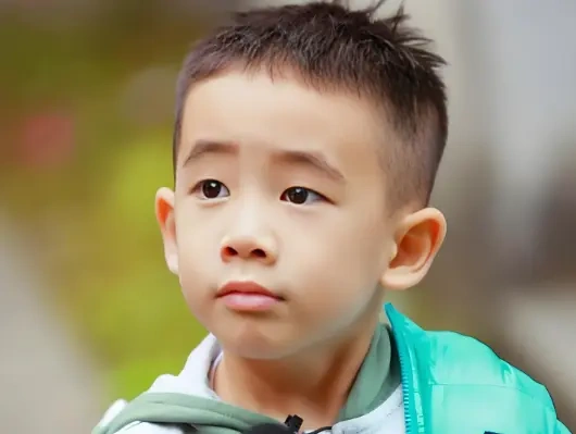 Jasper自曝假期后赴英留学，星二代低龄留学潮再添一员