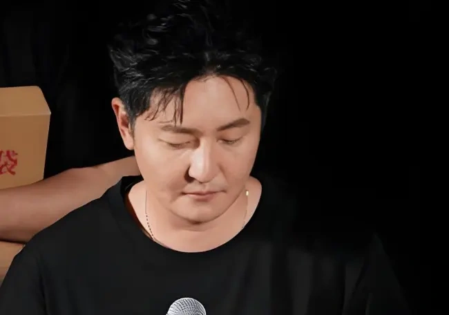 郭京飞喊任素汐“女版刀郎”，《迷墙》看片会成了老友互损现场