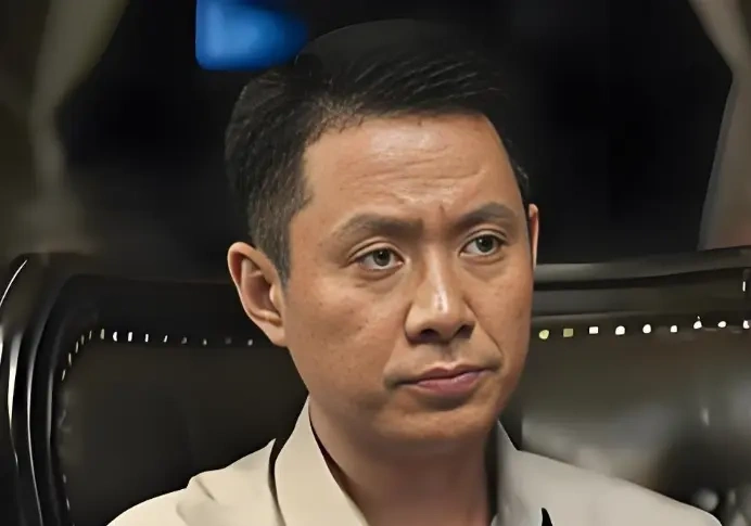 十年后才看懂，《父母爱情》里安杰的岁月静好，全是哥哥安泰在背后扛着