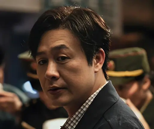 张颂文那场让制片人落泪的戏，演的是我们都想干的事：关上手机，调头就走
