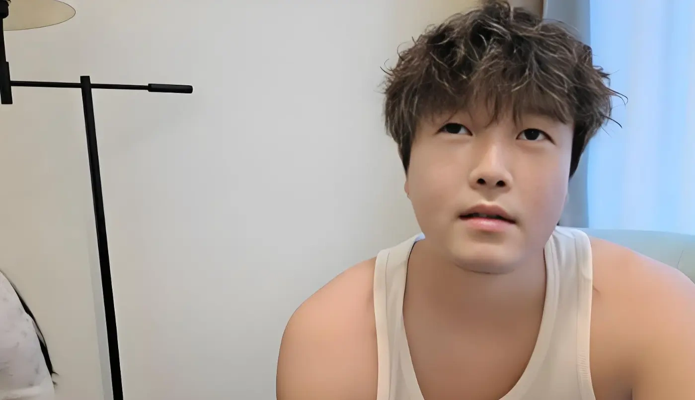 阿布从容化解站队矛盾，以包容姿态守护路人粉丝