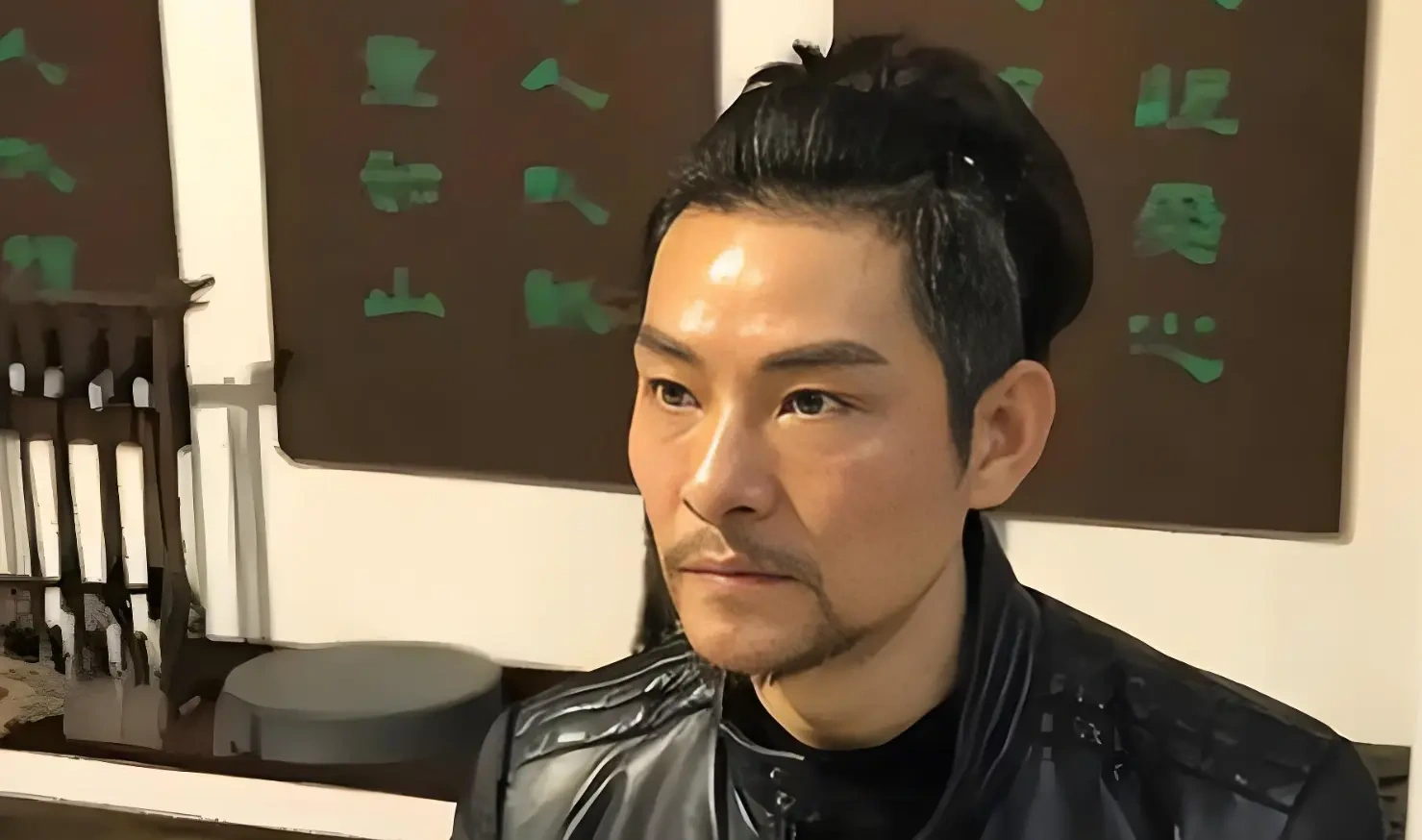 从刘德华替身到金像奖新人，杜宇航多元谋生