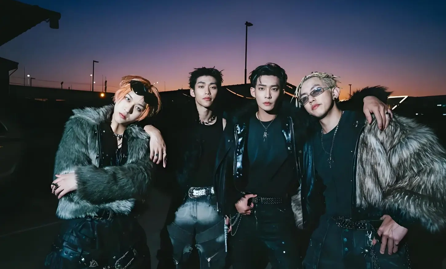 双人团 U:NUS 全新专辑《U:NFOLD》，迭代编曲完善都市青年叙事