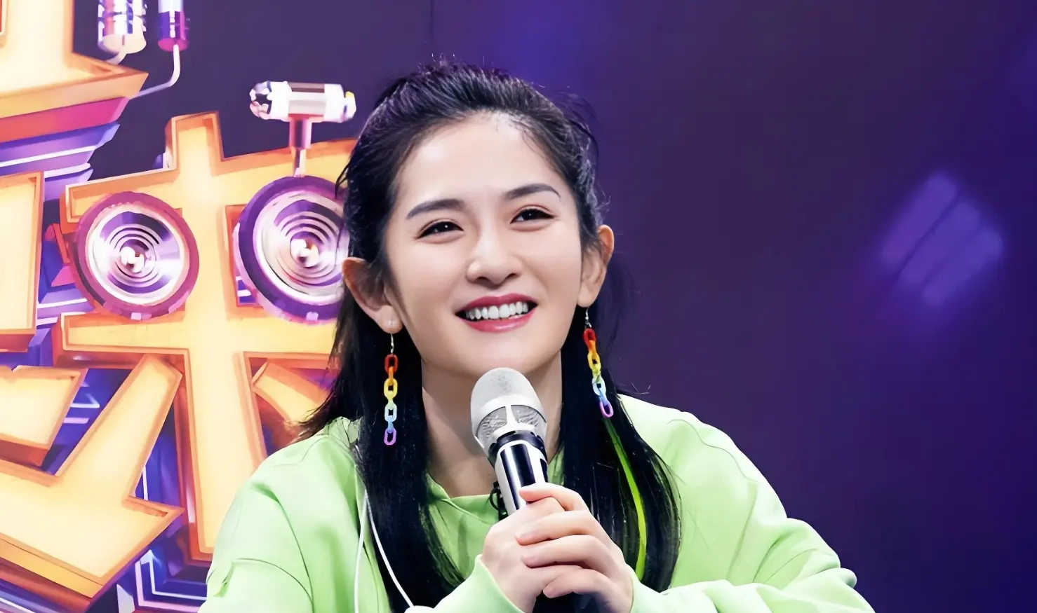 综艺疯丫头人设固化难转型，高价巡演引路人普遍质疑