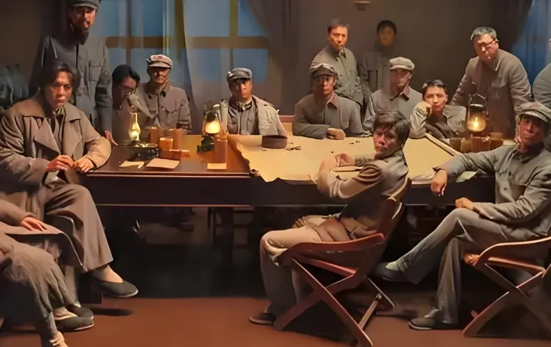 18位主创同台，2000多人观影座无虚席，长征题材电影《四渡》北京首映把暑期档点着了