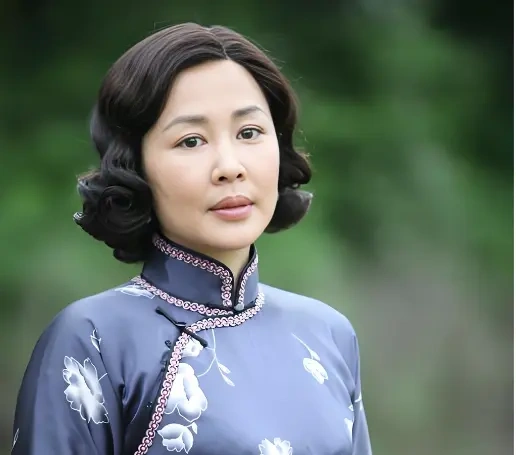 熊睿玲：戏红人不红，31岁低调结婚，53岁把日子过成了最踏实的样子