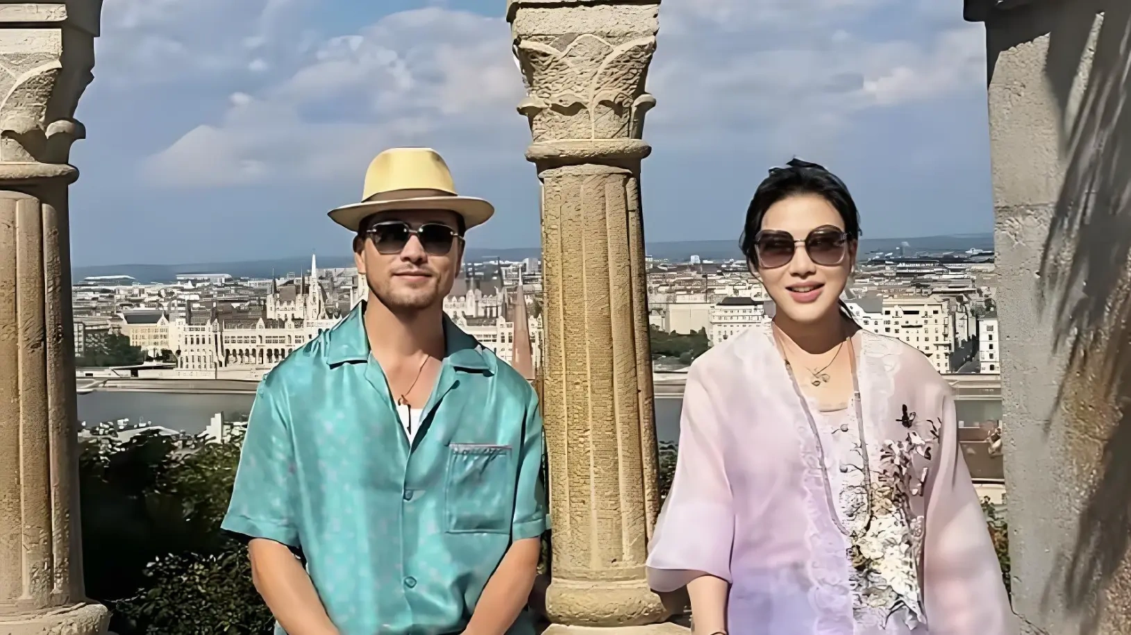 吕良伟远赴布达佩斯，还原丁力造型串联跨境文旅情怀