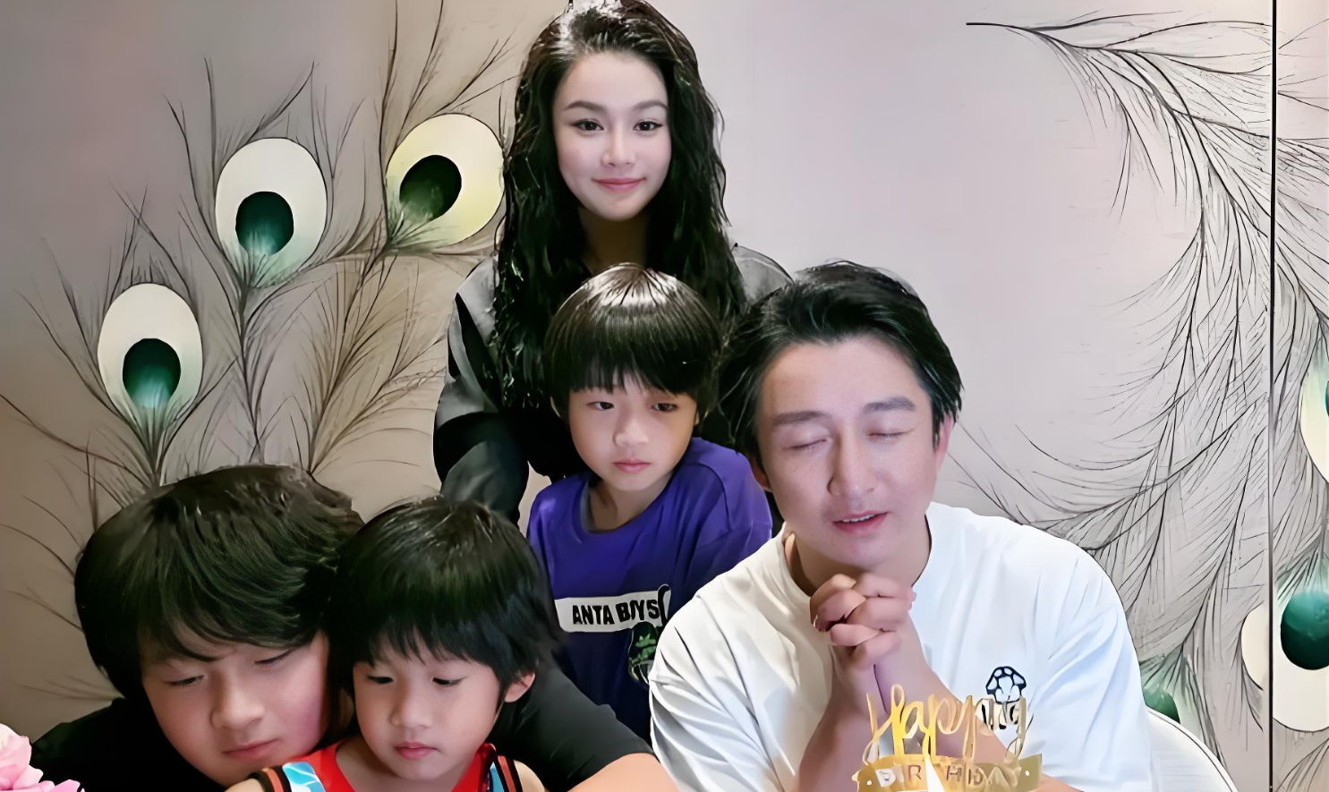 当年全网熟知的小吃货，转眼已是十五岁少年