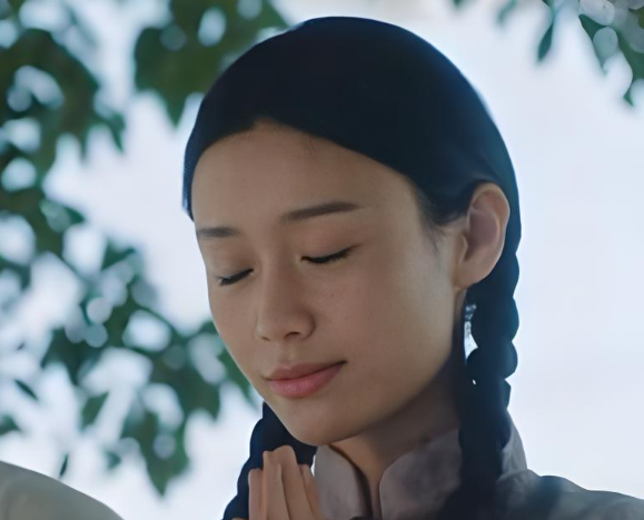 王晓慧出演《给阿嬷的情书》一夜爆火，转身回到玩具厂继续上班