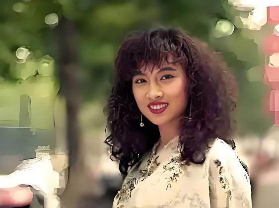 30年前为爱息影的收视女王林以真，60岁近照曝光，岁月对她太温柔了