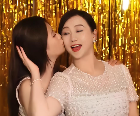 翁虹自曝和姐姐十年没联系，如今重归于好感情更深