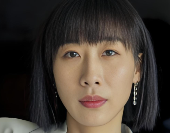 39岁任素汐近况曝光！与前夫李洋离婚已十年，如今事业井喷感情仍空白