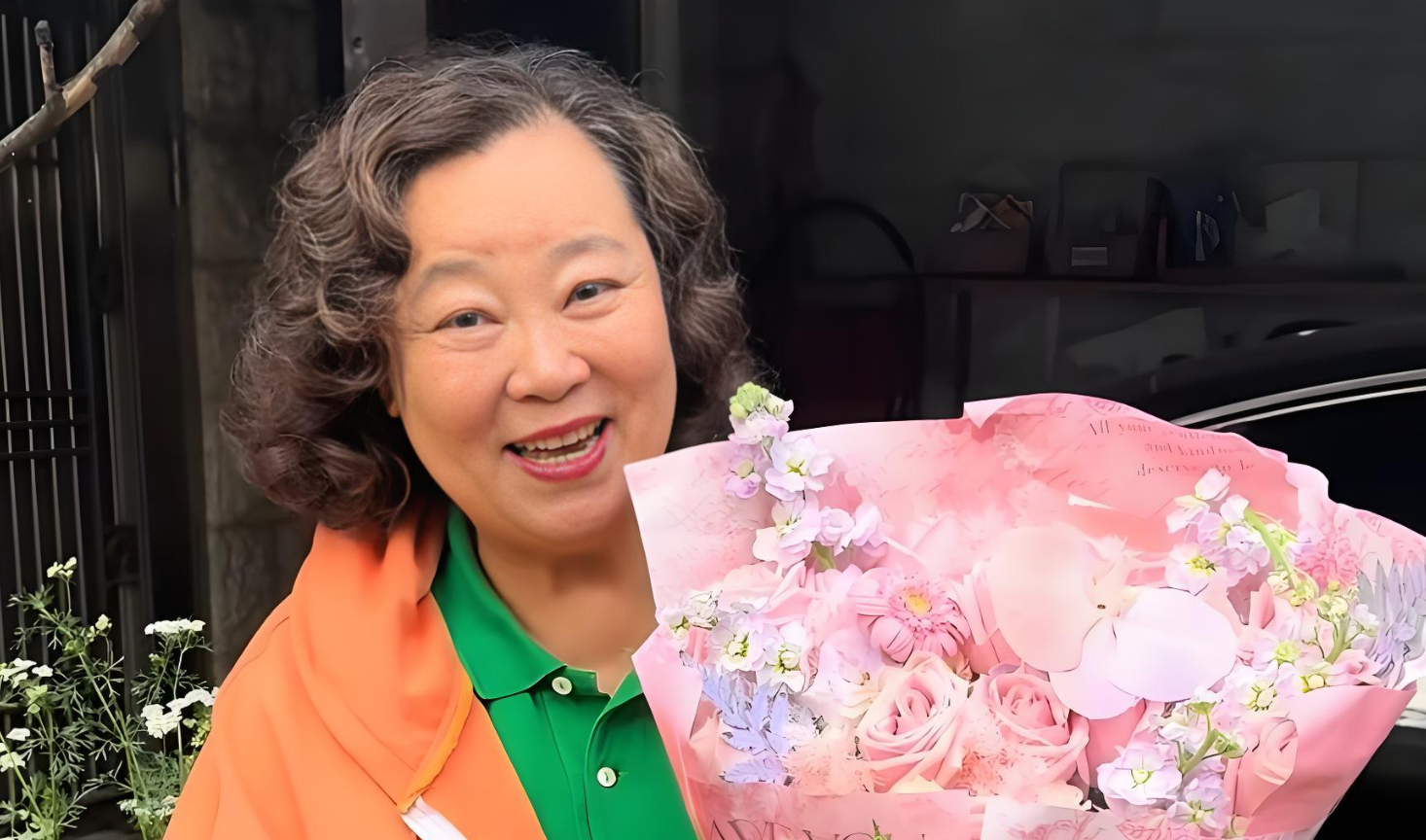 丈夫曾救命护她，方青卓感恩相守半生温情
