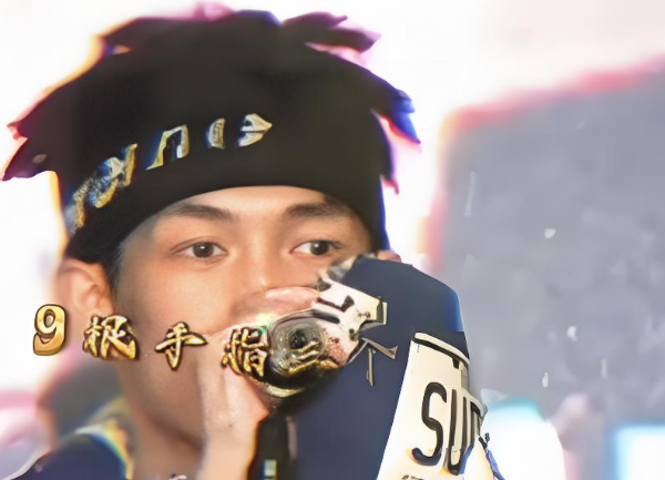 小白认了！贝贝骂他是“逃兵”全盘接受：是老贝教会我写歌