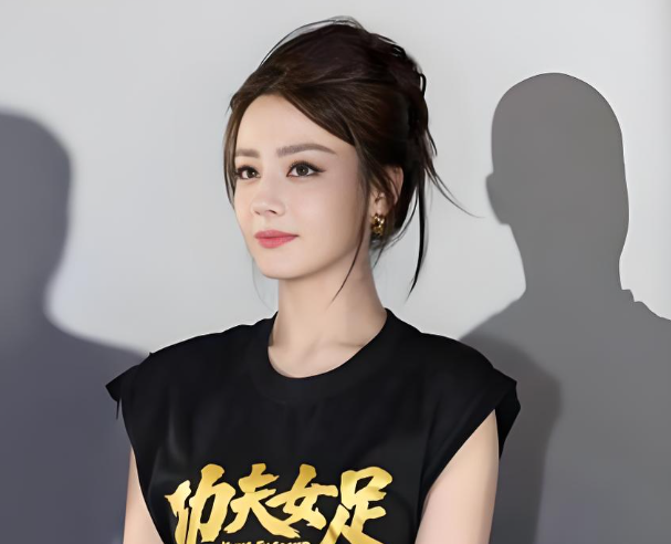 周星驰说迪丽热巴“最大的特点就是天分”，这话从他嘴里出来，分量不一样
