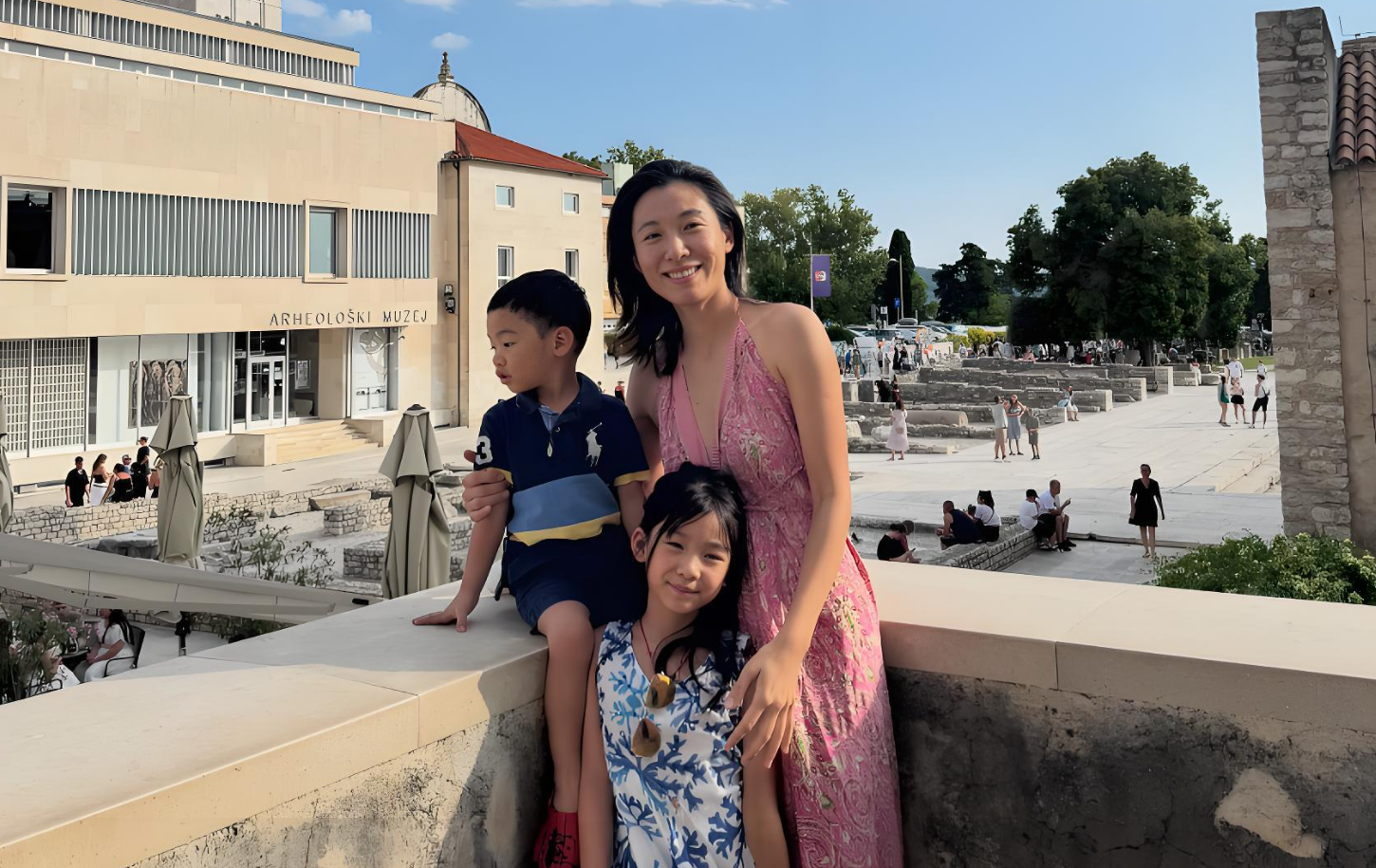 李美慧告别TVB龙套生涯，豪门婚后深耕平凡烟火日常