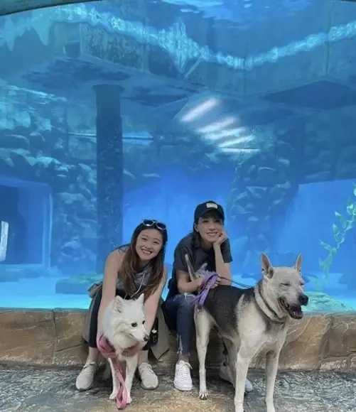 被质疑再婚？姚子羚妹妹晒婚照，已嫁圈外人