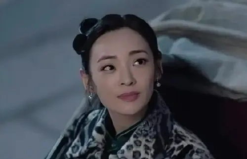 TVB女星新剧晒43寸大长腿，演活心机女