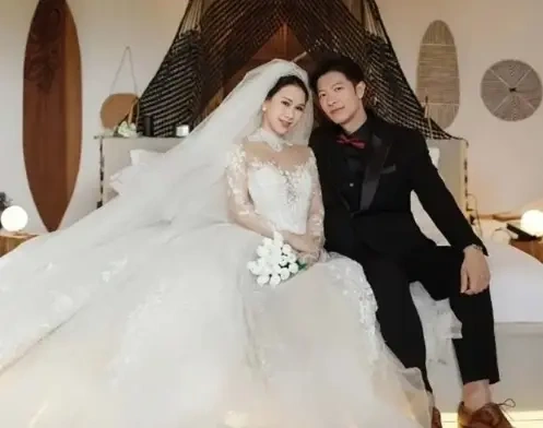 香港知名男星高钧贤宣布结婚，小10岁新婚妻子已怀孕多月