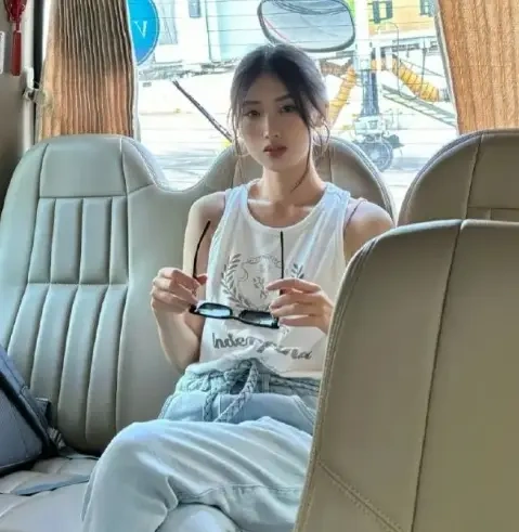 徐朵与妈妈徐帆上抖音！