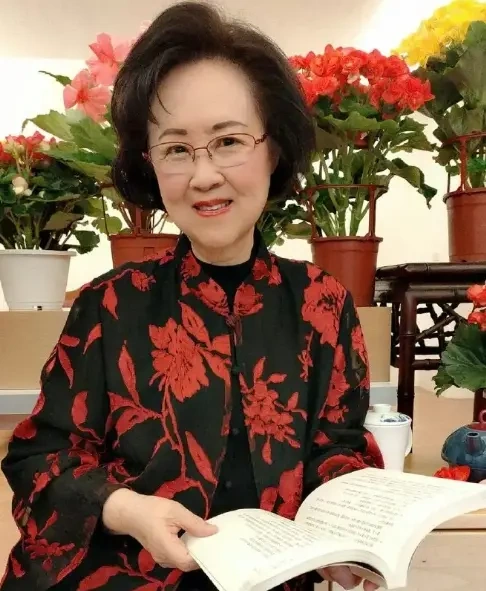 86岁琼瑶寓所轻生，曾交代后事一切从简