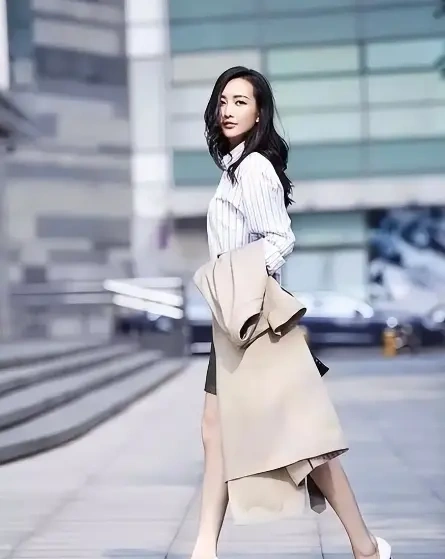 草根出身的&ldquo;苦命女星&rdquo;，41岁怀孕，落子无悔