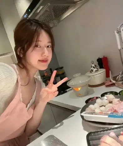 赵露思好友曝女神近况，失语症有好转