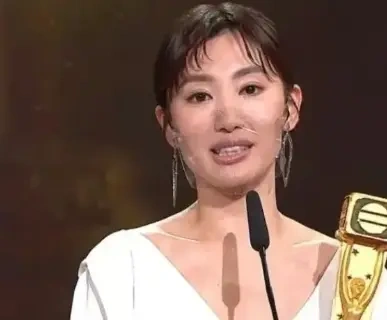 婚后半年密会名医，古法养宫希望生女儿