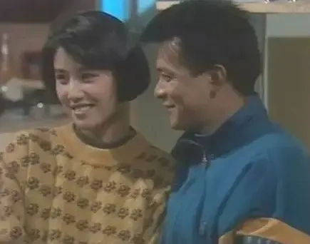 和高圆圆并称大小周芷若